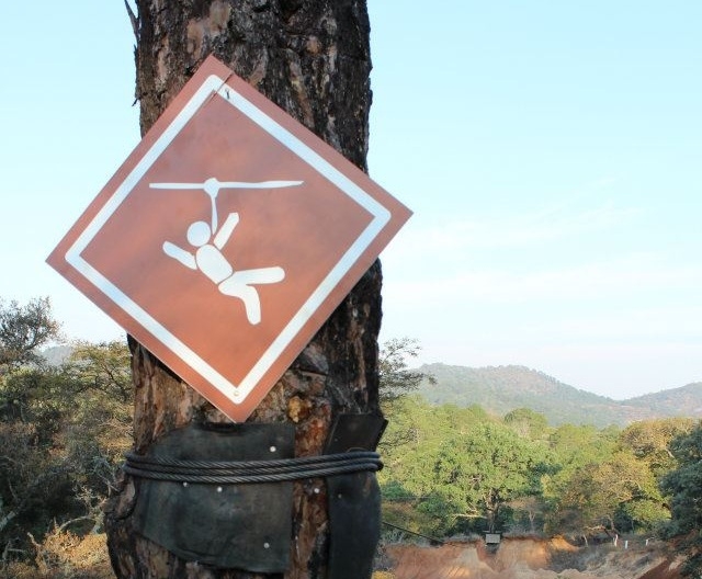  Zip line route 